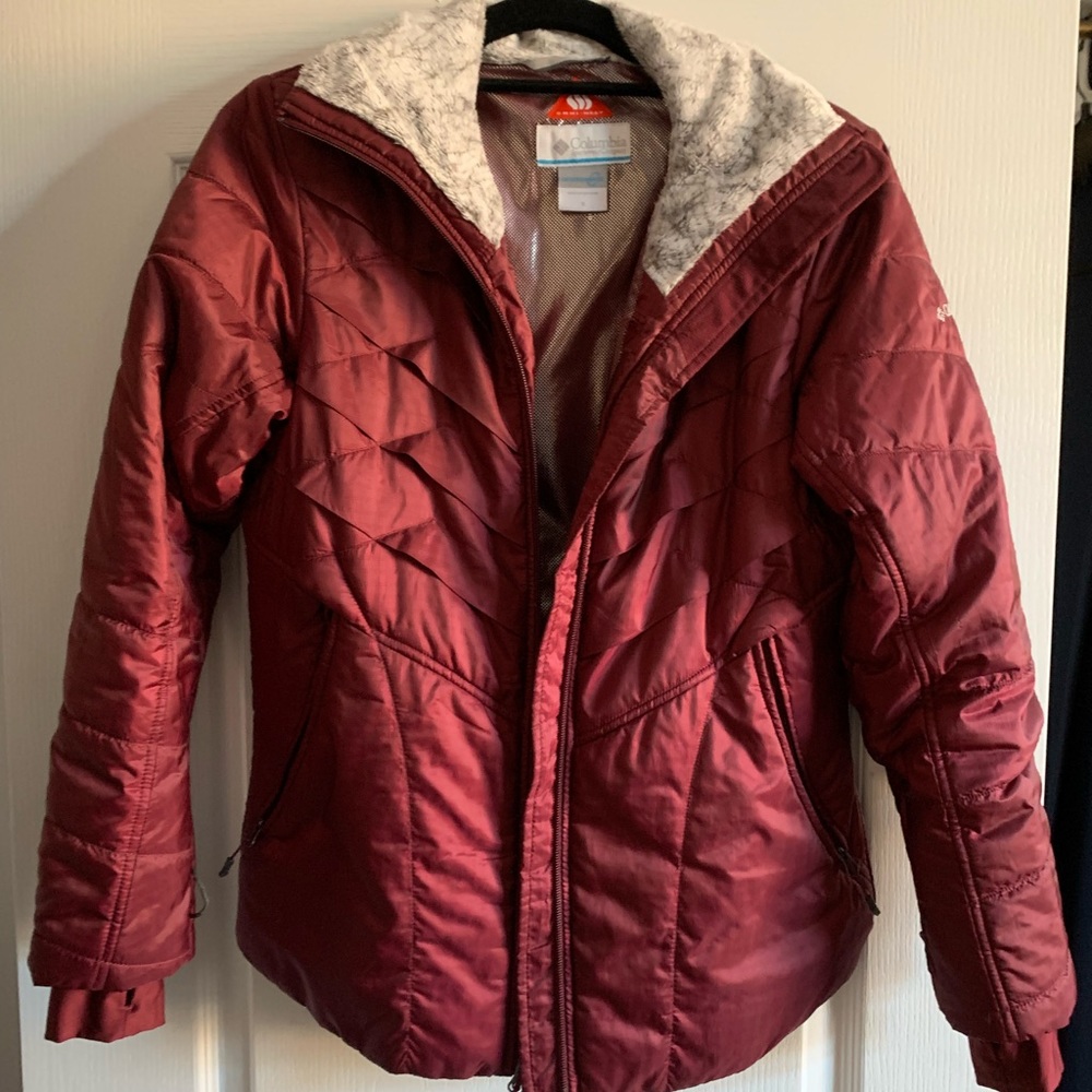 Maroon Columbia Omni-Heat Winter jacket